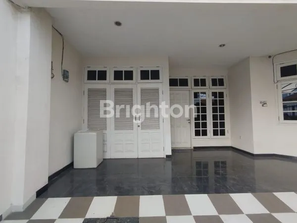 image RUMAH MEWAH FULL FURNISH, DARMO PERMAI SELATAN. (2)