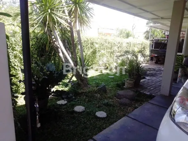 image RUMAH KANTOR TERAWAT DI MANYAR, HOOK, ONE GATE SYSTEM, FULL FURNISHED, SIAP PAKAI (2)