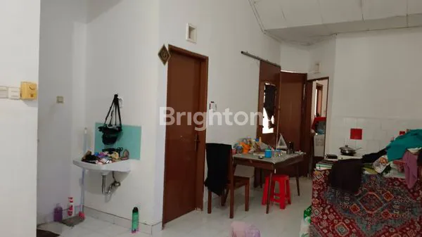 image RUMAH SIAP HUNI LT 96 DI TAMAN ROYAL CIPONDOH (4)