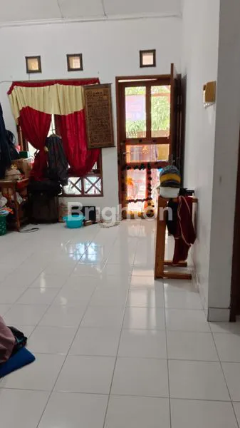 image RUMAH SIAP HUNI LT 96 DI TAMAN ROYAL CIPONDOH (5)
