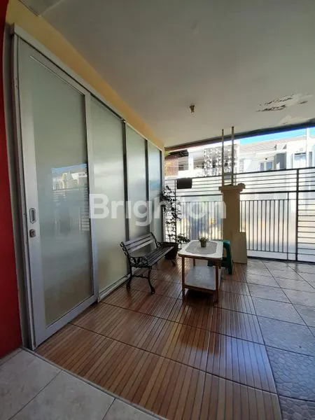 image DIJUAL RUMAH 2 LANTAI DI KOMPLEK PURI BETA 2 CILEDUG – 4 KAMAR TIDUR, GARASI 2 MOBIL, LOKASI STRATEGIS\\ (5)