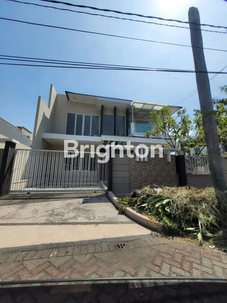 image NEW HOUSE 2 LANTAI BARU GRESS ROW BOULEVARD HOOK POJOK DEKAT PETRA ARAYA GALAXY MALL GM RAYA MERR (3)