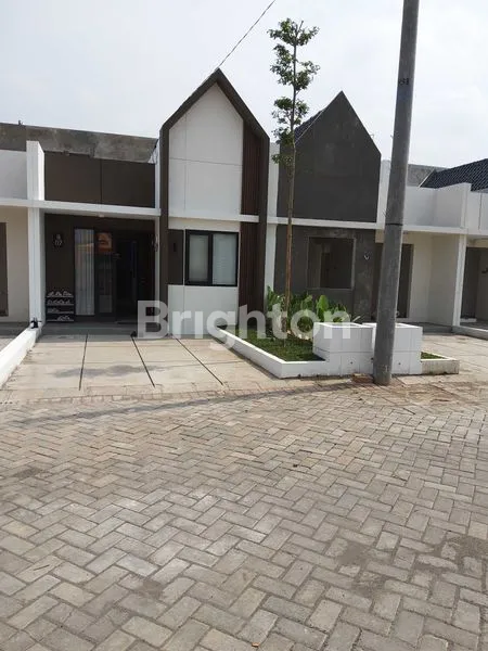 image RUMAH DESAIN SCANDINAVIAN MODERN. LOKASI KECAMATAN KREMBUNG SIDOARJO. (1)