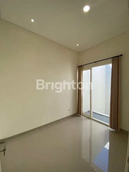 image TURUN HARGA, RUMAH RUNGKUT BARU GRESS, MINIMALIS, DEKAT JALAN RAYA, SIAP HUNI, JARANG ADA, DEKAT MCD RUNGKUT DAN KAMPUS UPN (5)