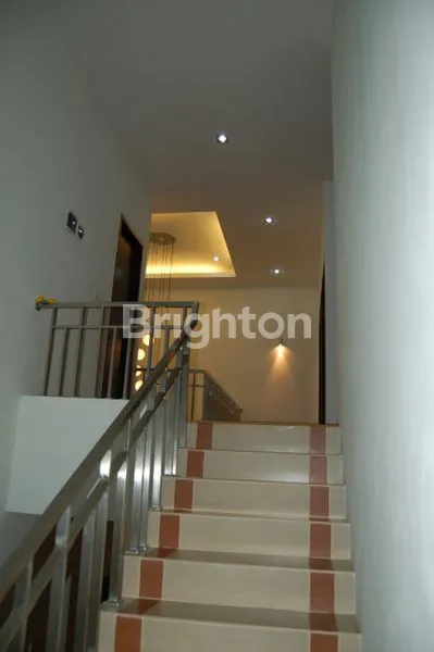 image RUMAH 2 LANTAI LT 357M² DI BUMI ASRI (6)