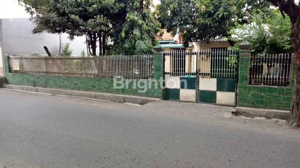 image HUNIAN NYAMAN DI SURABAYA TIMUR COCOK UNTUK KELUARGA BESAR (1)