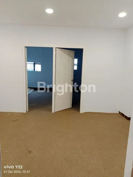 image RUKO 3 LANTAI ROXY (6)