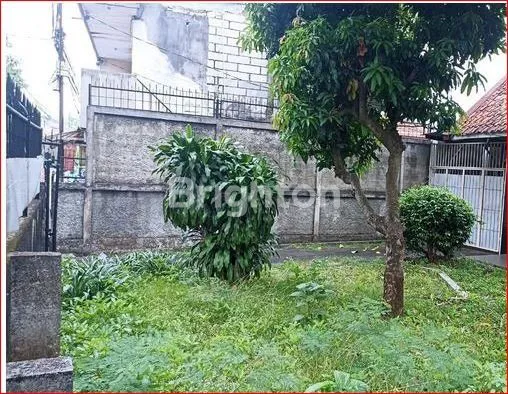 image DIJUAL RUMAH HITUNG TANAH STRATEGIS DEKAT STASIUN MRT HAJI NAWI – JALAN MADRASAH GANDARIA SELATAN, CILANDAK, JAKARTA SELATAN (5)