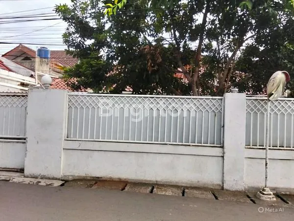 image DIJUAL CEPAT RUMAH LUAS DI GANDARIA SELATAN (1)