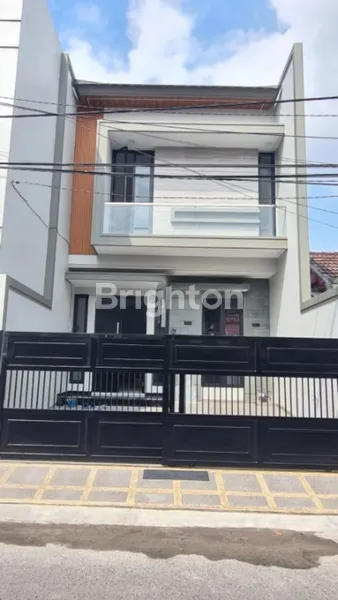 image RUMAH BARU GRESS 2 LANTAI NGINDEN INTAN TIMUR, LOKASI STRATEGIS DEKAT GALAXY MALL (1)