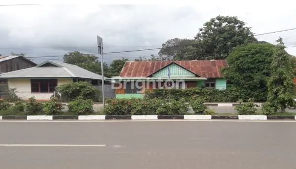 DIJUAL RUMAH SANGAT STRATEGIS DI RAYA  MANDALA, MERAUKE, PAPUA