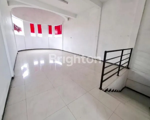 image DISEWAKAN RUKO 3 LANTAI STRATEGIS DI KAWASAN BISNIS BLIMBING MALANG (2)