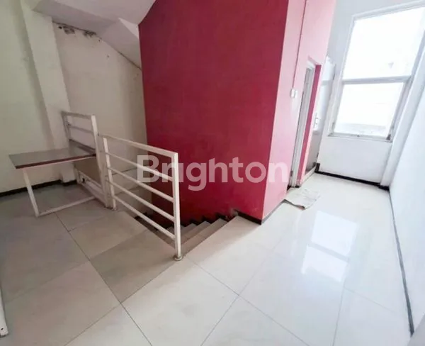 image DISEWAKAN RUKO 3 LANTAI STRATEGIS DI KAWASAN BISNIS BLIMBING MALANG (3)