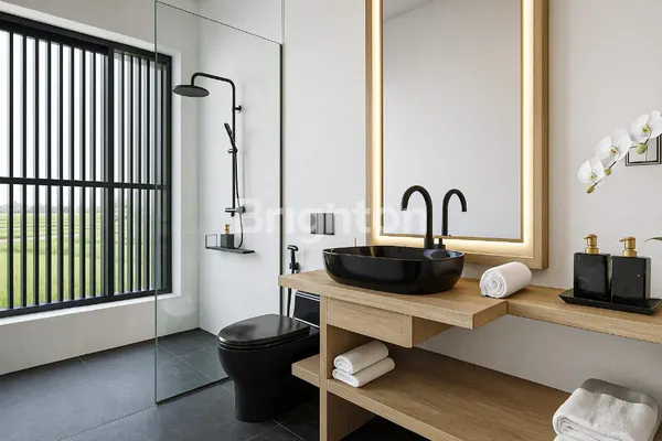 image DIJUAL / DISEWAKAN 27 TAHUN – VILLA FURNISHED DI TENGAH SAWAH, LOKASI STRATEGIS PUSAT SEMINYAK (2)