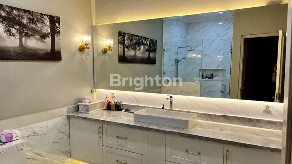 image RUMAH 3 LANTAI KEBAYORAN LAMA PERMATA HIJAU JAKARTA SELATAN  (5)