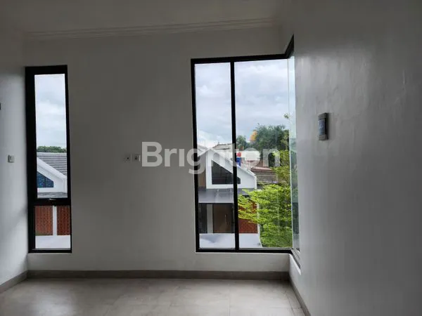 image RUMAH 2 LANTAI SIAP HUNI  5 MNT DR STASIUN  (7)