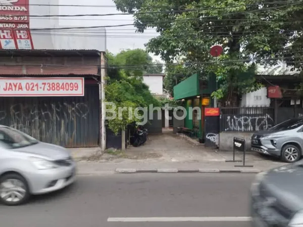 image RUMAH BONUS 3 KIOS PINGGIR JALAN RAYA DI BINTARO PERMAI PESANGGRAHAN, JAKARTA SELATAN (8)