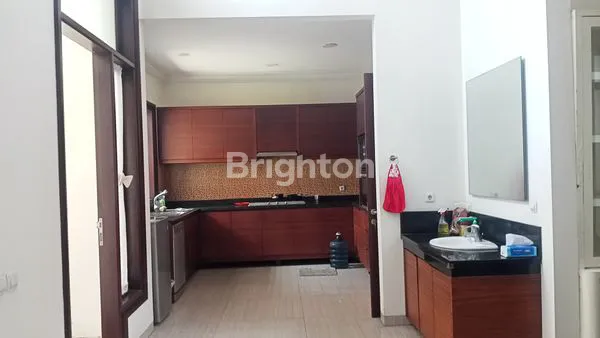 image RUMAH 2 LANTAI 5 KT 4 KM HOOK ISLAMIC PERMATA JINGGA MALANG (5)