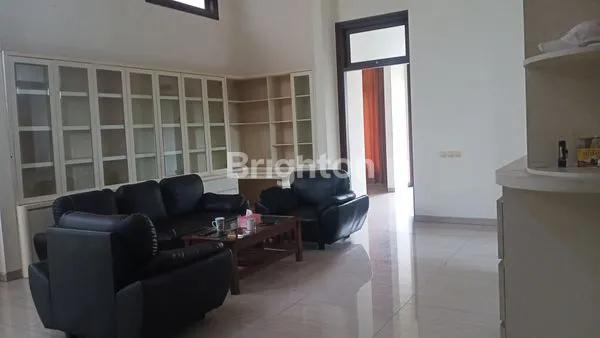 image RUMAH 2 LANTAI 5 KT 4 KM HOOK ISLAMIC PERMATA JINGGA MALANG (4)