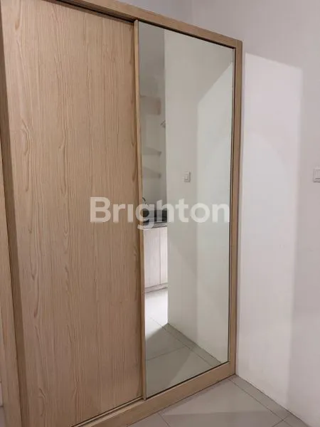 image UNIT STUDIO FURNISHED GUNAWANGSA MERR APARTEMEN, SURABAYA TIMUR. DEKAT RAYA MERR RUNGKUT - PANJANG JIWO - KAMPUS UBAYA - NGINDEN, DLL. (4)