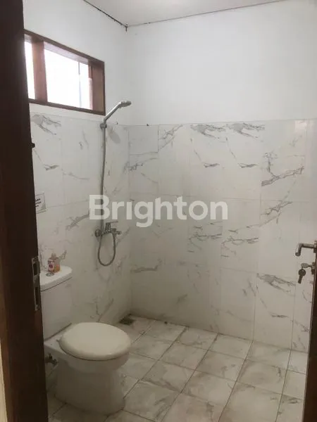 image DISEWAKAN RUMAH  LUAS DAN NYAMAN , SIAP DIJADIKAN KANTOR  (8)