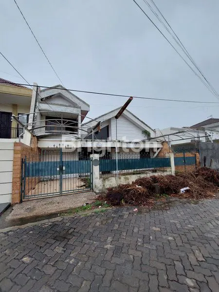 image RUMAH HITUNG TANAH PERUMAHAN VILLA KALIJUDAN INDAH, MULYOREJO, SURABAYA TIMUR. STRATEGIS DEKAT RAYA DHARMAHUSADA - MERR DHARMAHUSADA - KAMPUS UNAIR - GALAXY MALL, DLL. (1)
