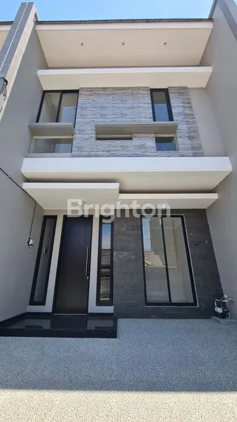 image RUMAH 2 LANTAI SHM HARGA NEGO SURABAYA (2)