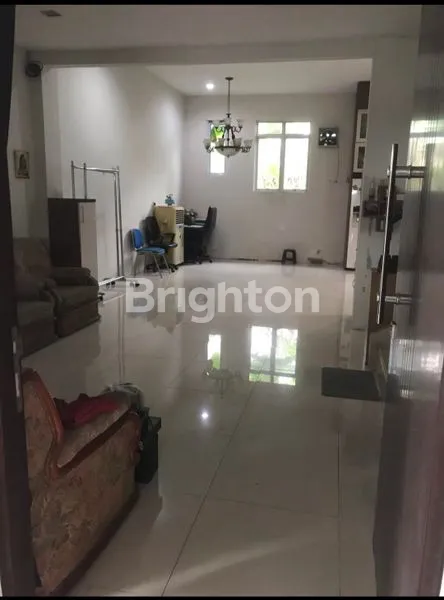 image RUMAH MEWAH 2 LANTAI DI THE EMINENT BSD (3)