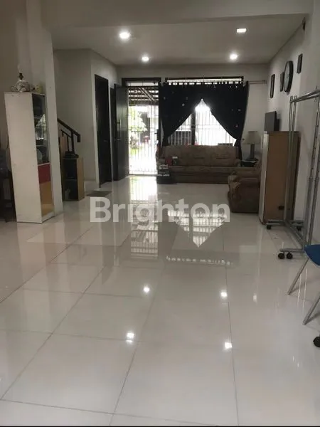 image RUMAH MEWAH 2 LANTAI DI THE EMINENT BSD (4)