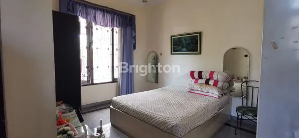 image DIJUAL RUMAH TERAWAT ARAYA 1 SURABAYA (3)