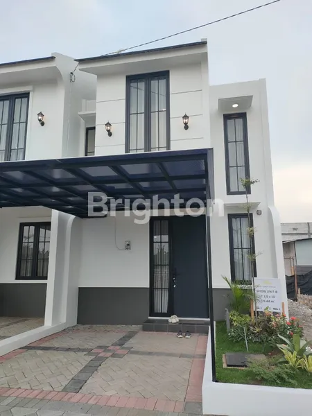 image RUMAH BARU MURAH 600JUTAAN 2 LANTAI 2 KAMAR TIDUR DI PERUMAHAN BARU MEDAYU SURABAYA TIMUR (2)