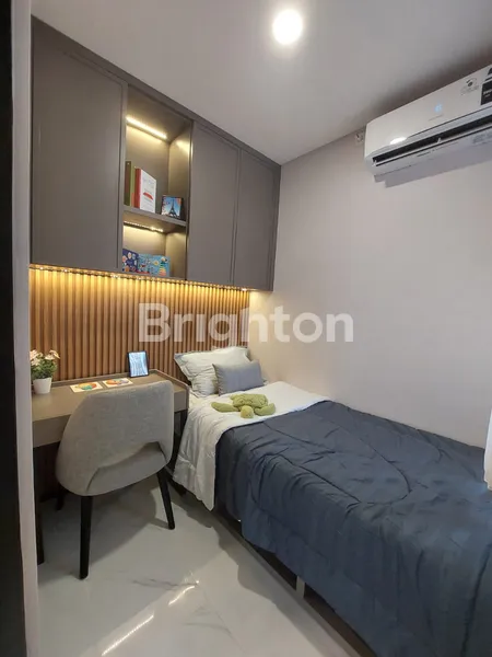 image RUMAH BARU MURAH 600JUTAAN 2 LANTAI 2 KAMAR TIDUR DI PERUMAHAN BARU MEDAYU SURABAYA TIMUR (8)