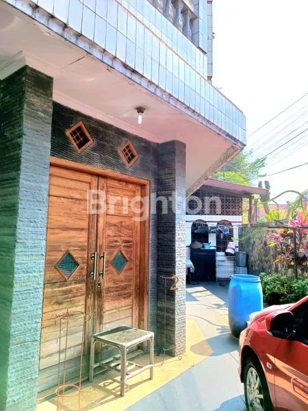 image RUMAH 3 LANTAI 260 M² DI ANDIR, DEKAT BRAGA (7)