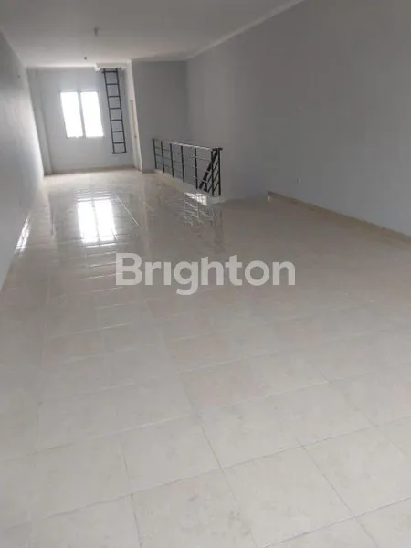 image RUKO 3 LANTAI SIAP HUNI DI GADING SERPONG (7)