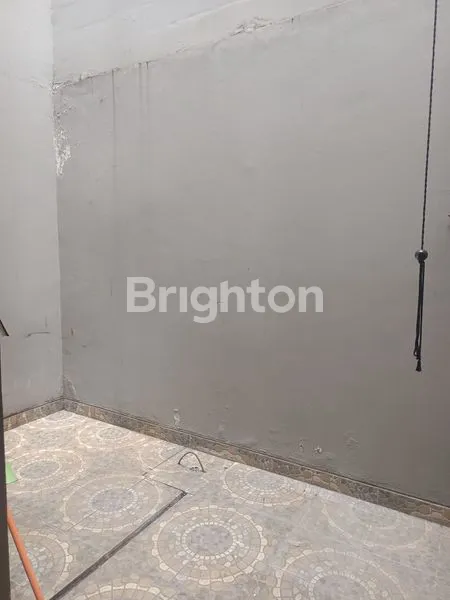 image RUMAH CANTIK, TERAWAT SIAP HUNI DI BSD TANGSEL (5)