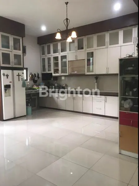 image RUMAH MEWAH 2 LANTAI DI THE EMINENT BSD (6)