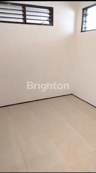 image HUNIAN STRATEGIS DEKAT PUSAT KOTA DI KAWASAN DUKUH KUPANG TIMUR, SURABAYA  (7)