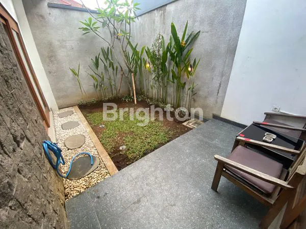RUMAH FULLY FURNISH DI COKROAMINOTO DENPASAR UTARA