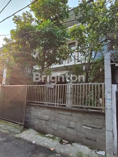 image HUNIAN STRATEGIS 2 LANTAI DI JAKARTA BARAT (2)