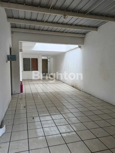 image RUMAH BAGUS 2 LANTAI SIAP HUNI LOKASI DEKAT DR CIPTO DAN KARTINI SEMARANG TIMUR (2)