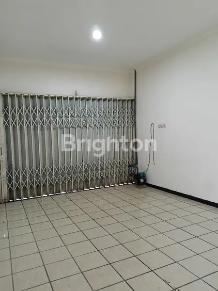 image RUMAH BAGUS 2 LANTAI SIAP HUNI LOKASI DEKAT DR CIPTO DAN KARTINI SEMARANG TIMUR (7)