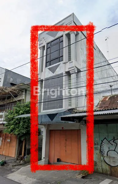 image DISEWAKAN RUKO DI JALAN YOS SUDARSO SOLO!! POSISI STRATEGIS DAN SELALU RAMAI!! LOKASI PREMIUM DI KOTA SOLO (1)