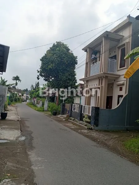 image DIJUAL RUMAH SIAP HUNI 2 LANTAI KETANON TULUNGAGUNG (3)
