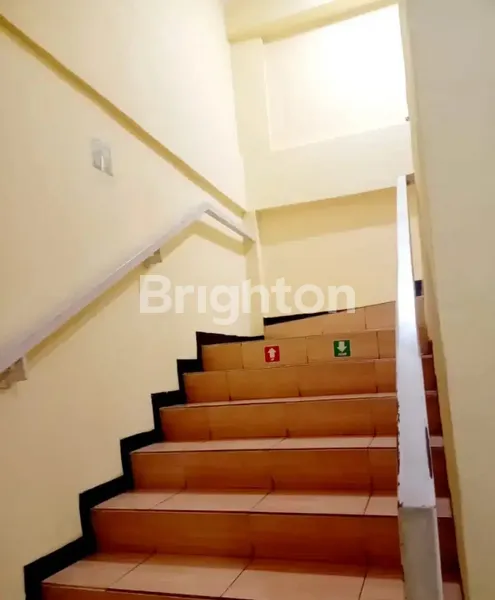 image RUKO 3 LANTAI DI RUNGKUT ASRI SURABAYA  (2)