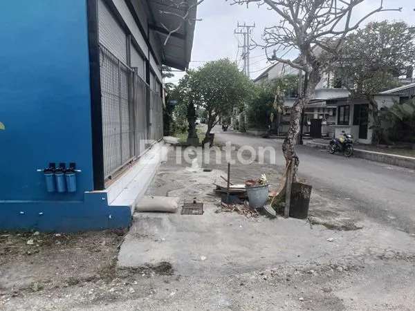 image TOKO 4 BLOK  DALUNG  (5)