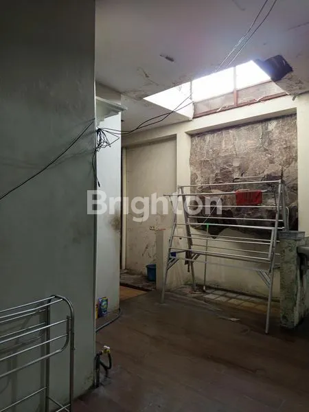 image RUMAH TENGAH KOTA LOKASI JALAN GALUNGAN SEMARANG BARAT (8)