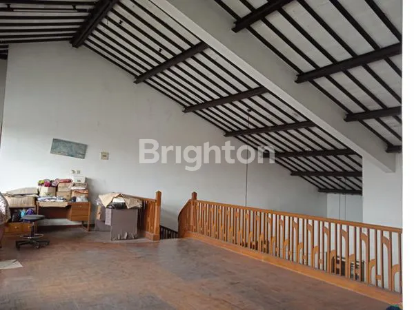 image RUMAH BESAR DI DAERAH ELIT BATUNUNGGAL.  (1)