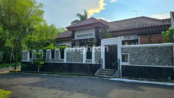 image RUMAH VILLA MALANG (1)