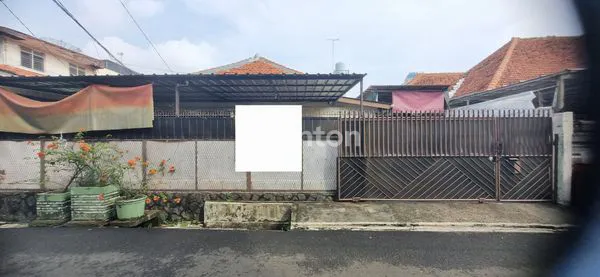 image RUMAH SIAP HUNI LT 213M² DI KARTINI (1)