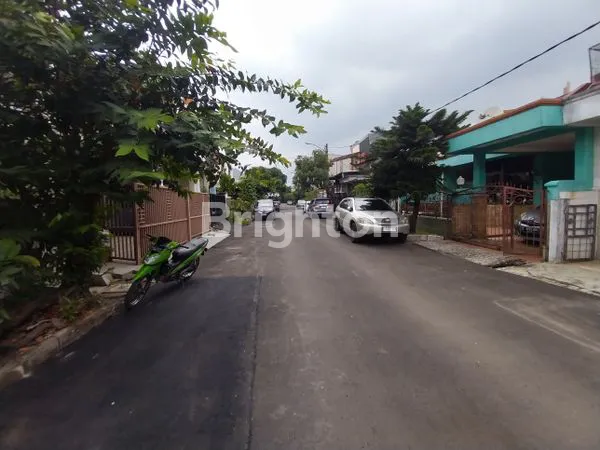 image RUMAH GADING SERPONG (7)